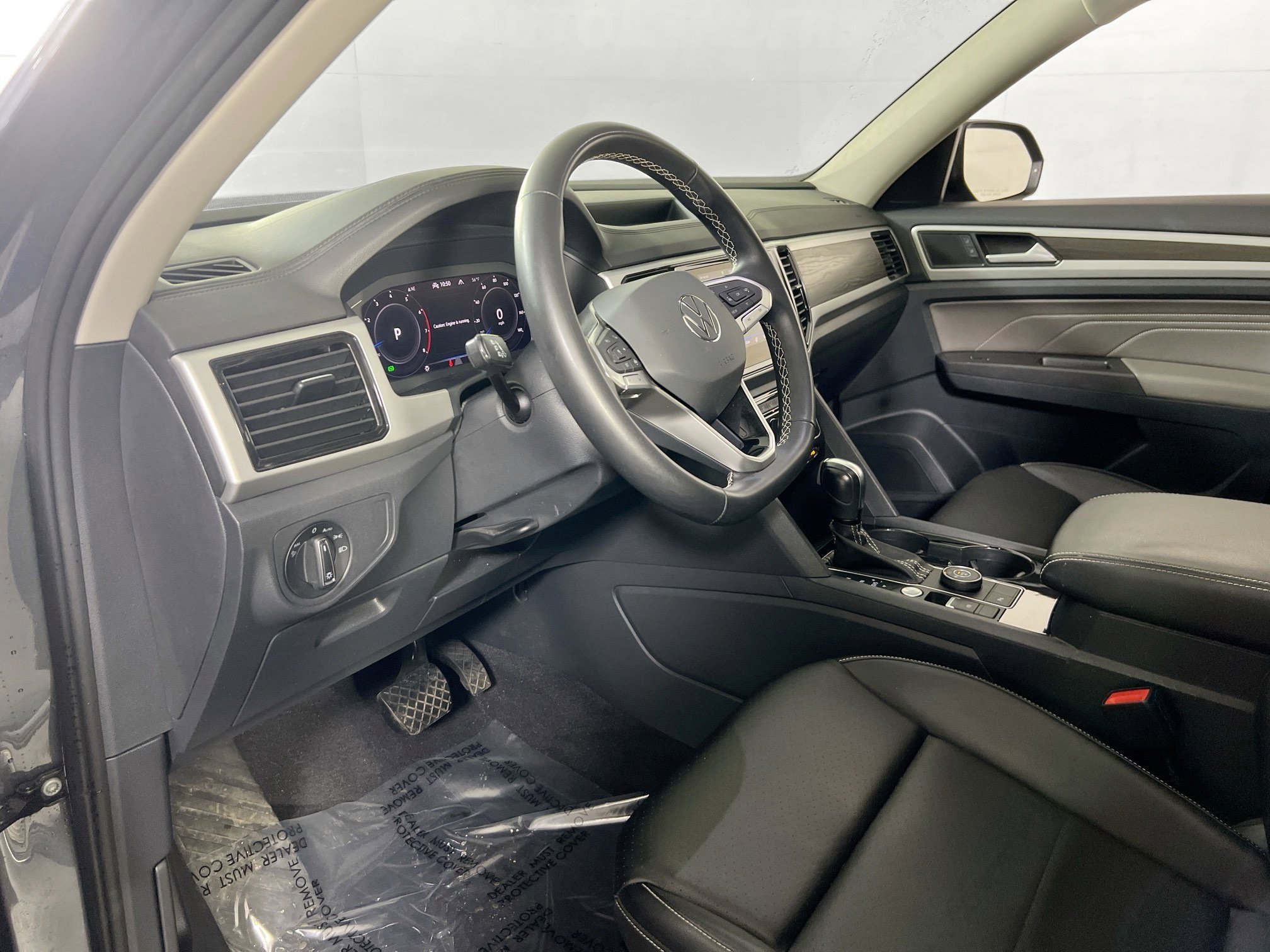 Used 2022 Volkswagen Atlas SE image 9