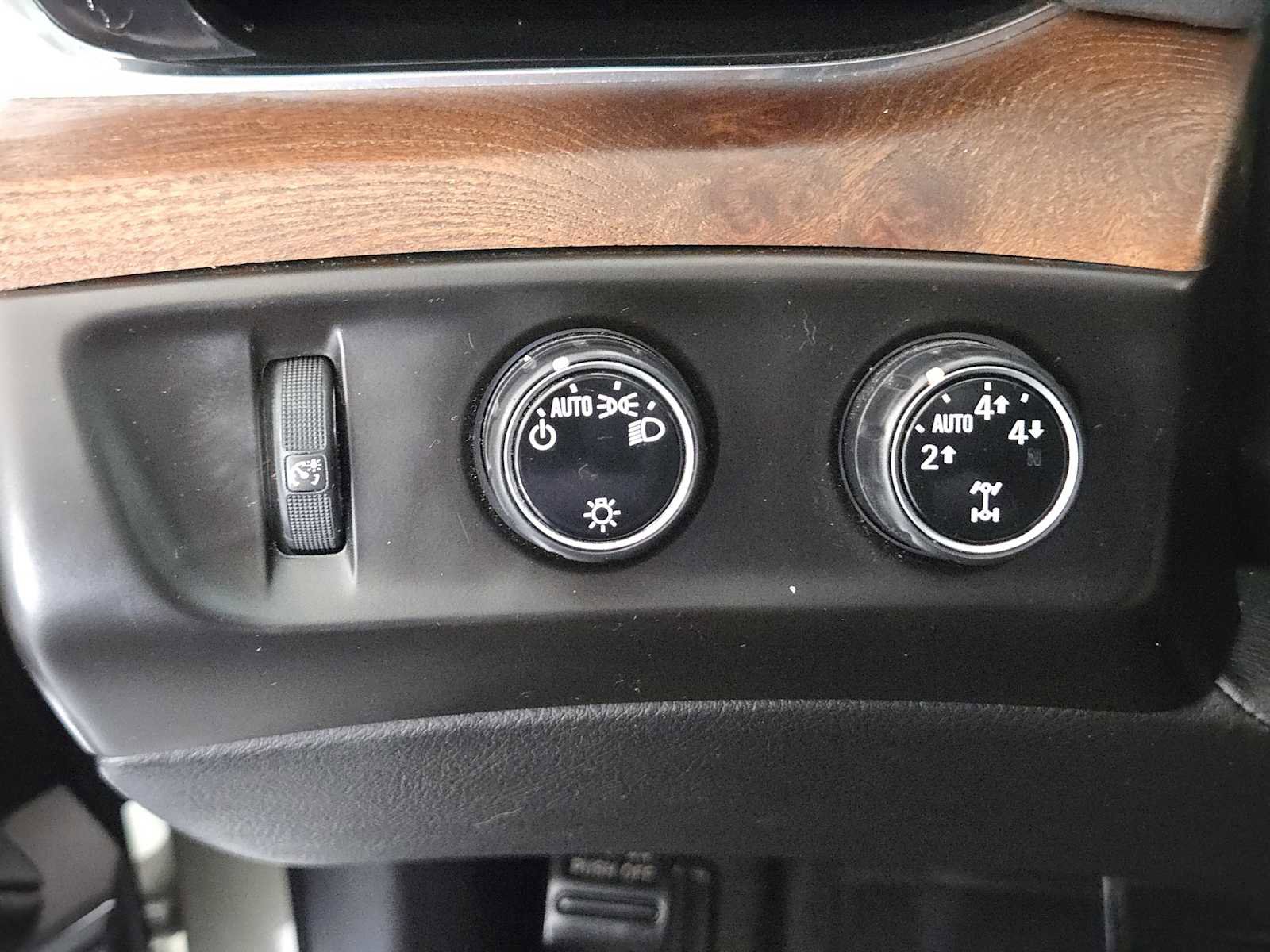 Used 2015 Cadillac Escalade ESV Luxury image 20