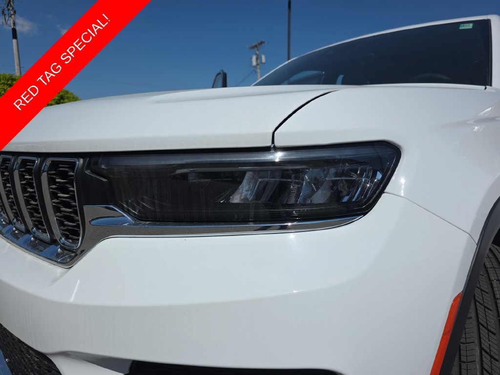 New 2026 Jeep Grand Cherokee Laredo X AWD/4WD image 31