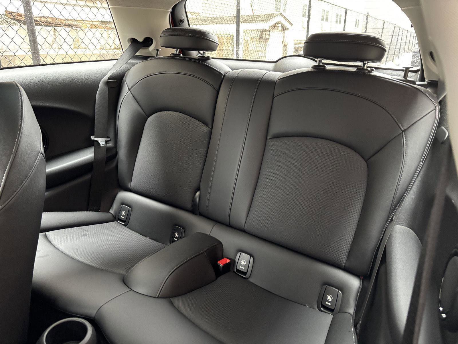 Used 2019 MINI Cooper S image 22