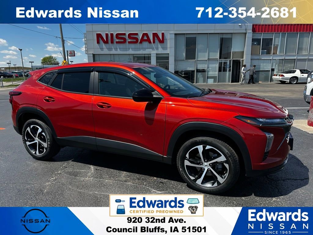 Used 2024 Chevrolet Trax RS w/ Sunroof Package