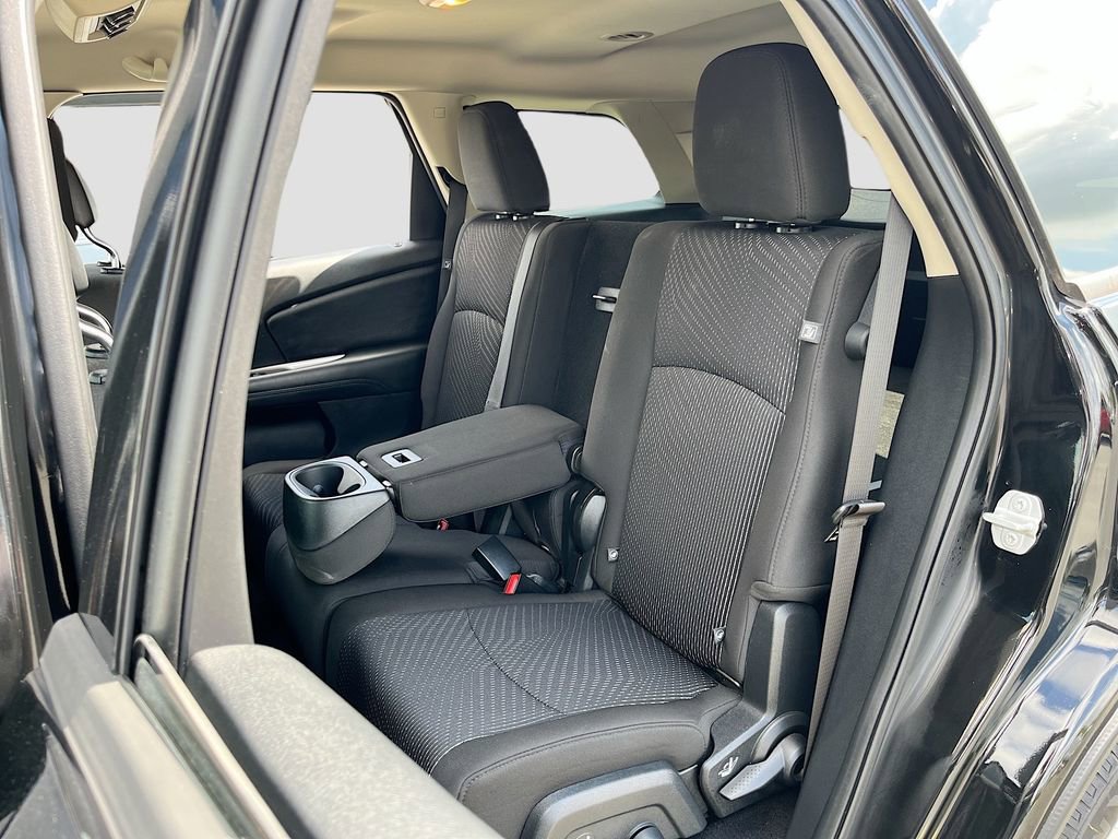Used 2020 Dodge Journey SE w/ SE Popular Equipment Group FWD image 21