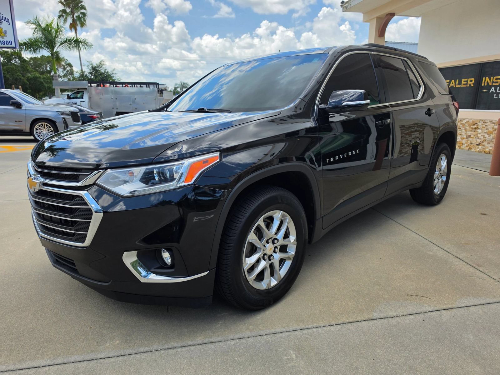 Used 2020 Chevrolet Traverse LT FWD image 8