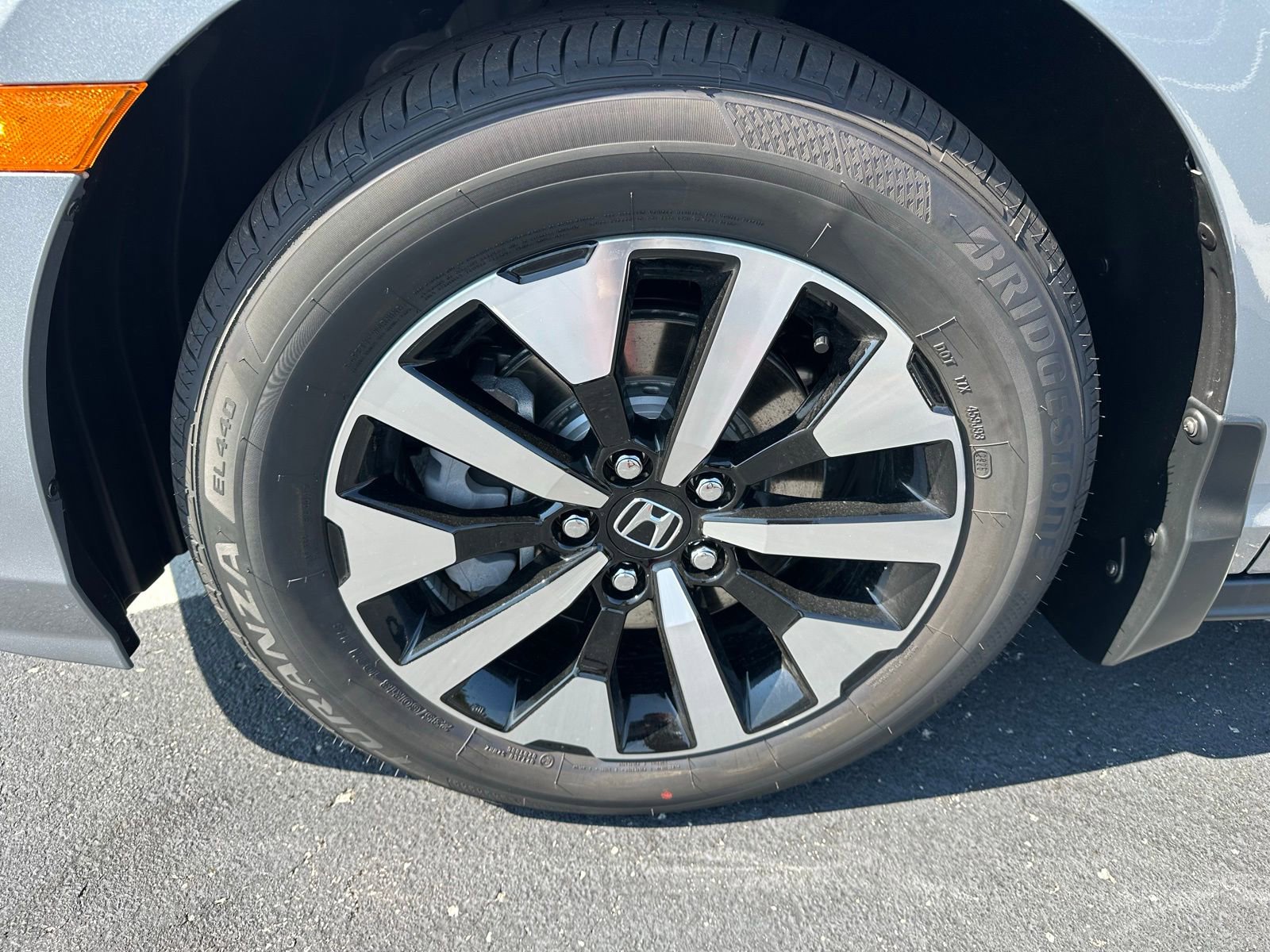 New 2026 Honda Odyssey EX-L image 9