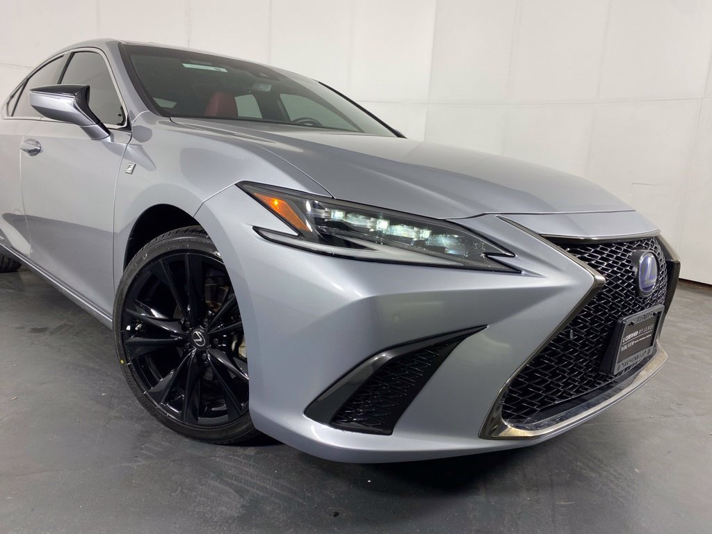 Certified 2022 Lexus ES 300h F Sport w/ Accessory Package 2 FWD image 2