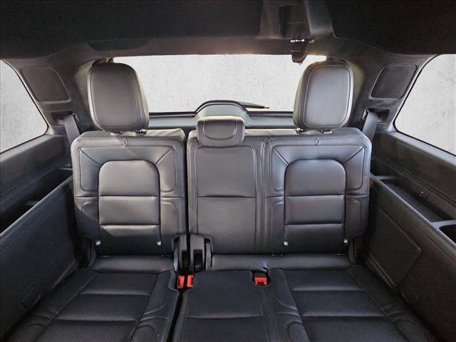 Used 2024 Lincoln Navigator Reserve AWD/4WD image 17