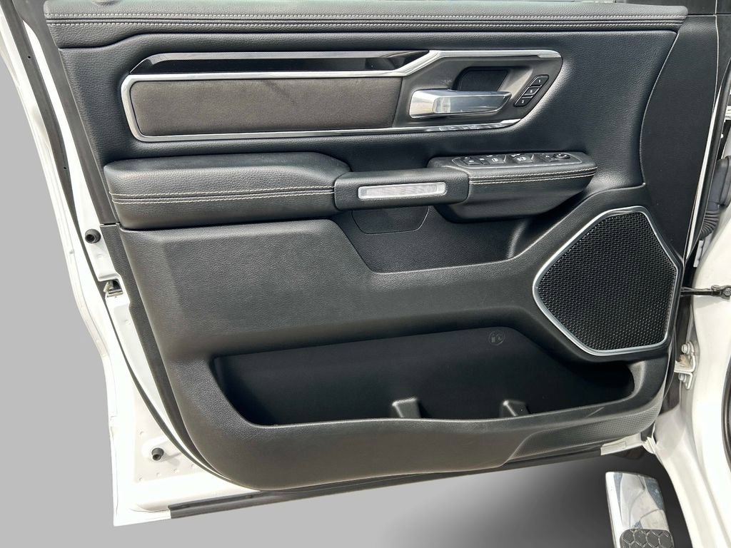 Used 2019 RAM 1500 Laramie w/ Sport Appearance Package image 21