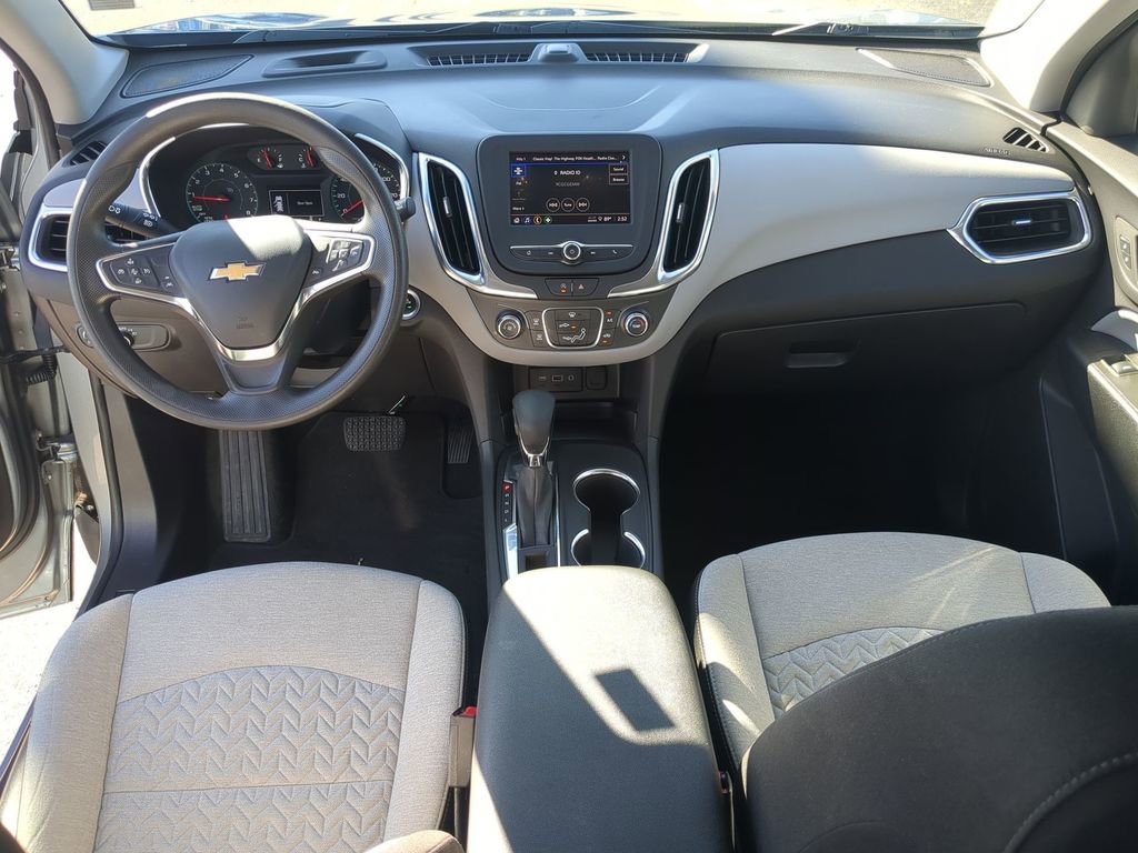 Used 2023 Chevrolet Equinox LS image 19