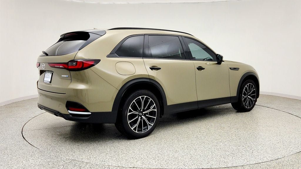 Used 2025 MAZDA CX-70 Plug-In Hybrid w/ Premium Pkg AWD/4WD image 5