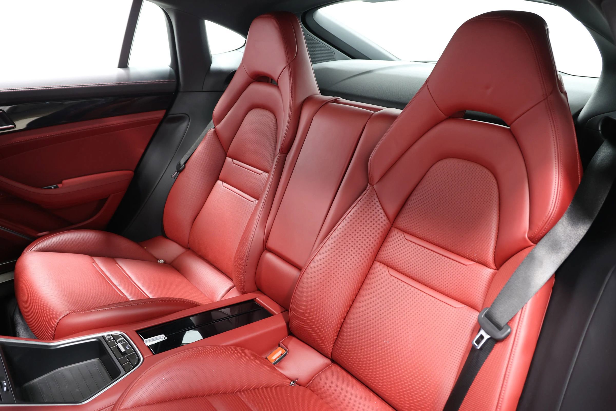 Used 2019 Porsche Panamera 4 AWD/4WD image 59