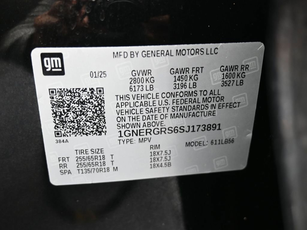 Used 2025 Chevrolet Traverse LT image 17