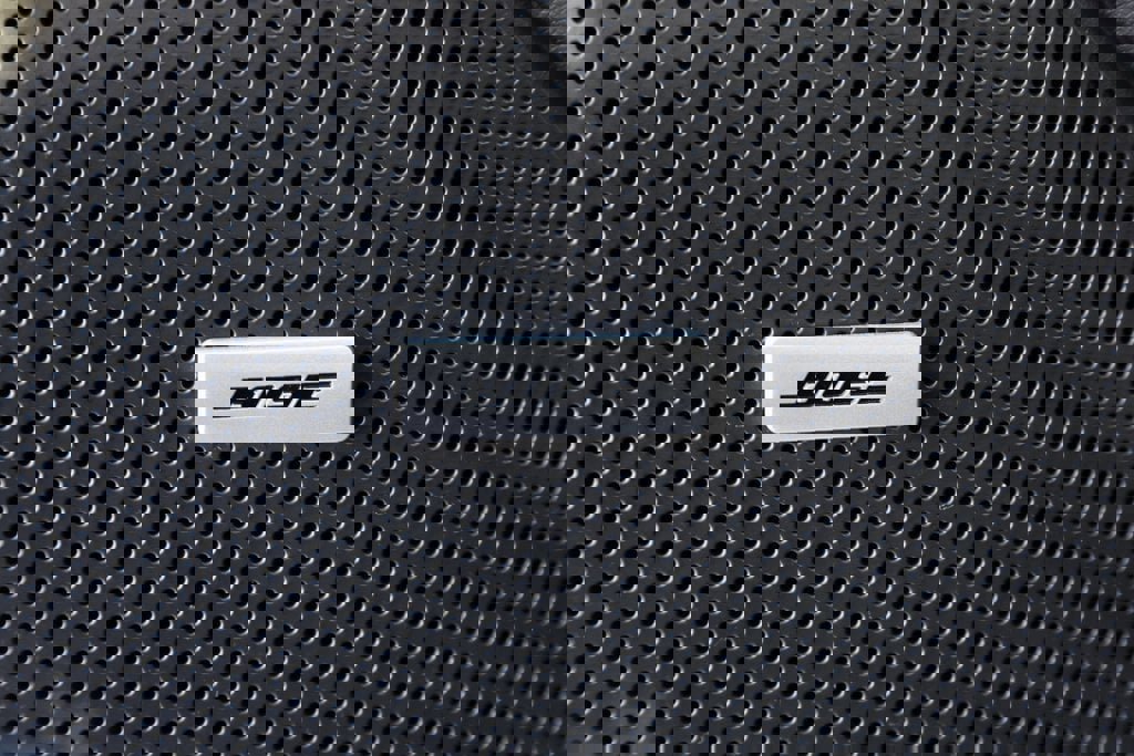 Used 2022 Chevrolet Camaro LT w/ Technology Package image 28