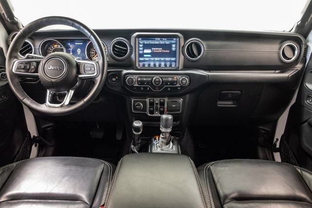 Used 2018 Jeep Wrangler Unlimited Sahara AWD/4WD image 32