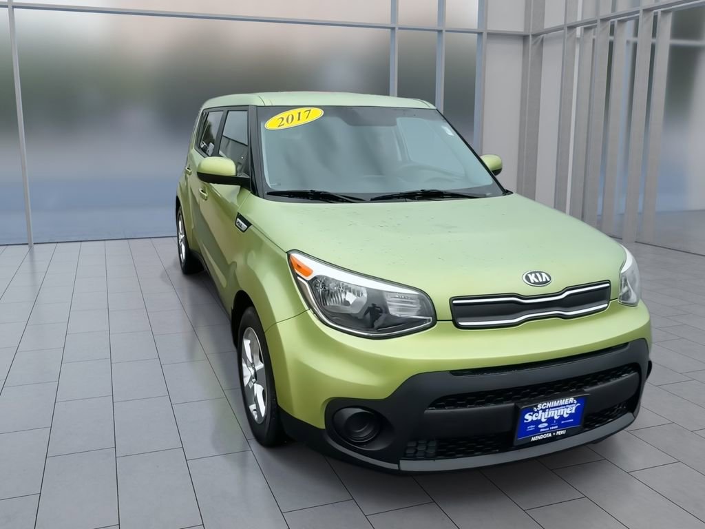Used 2017 Kia Soul w/ Convenience Package image 3