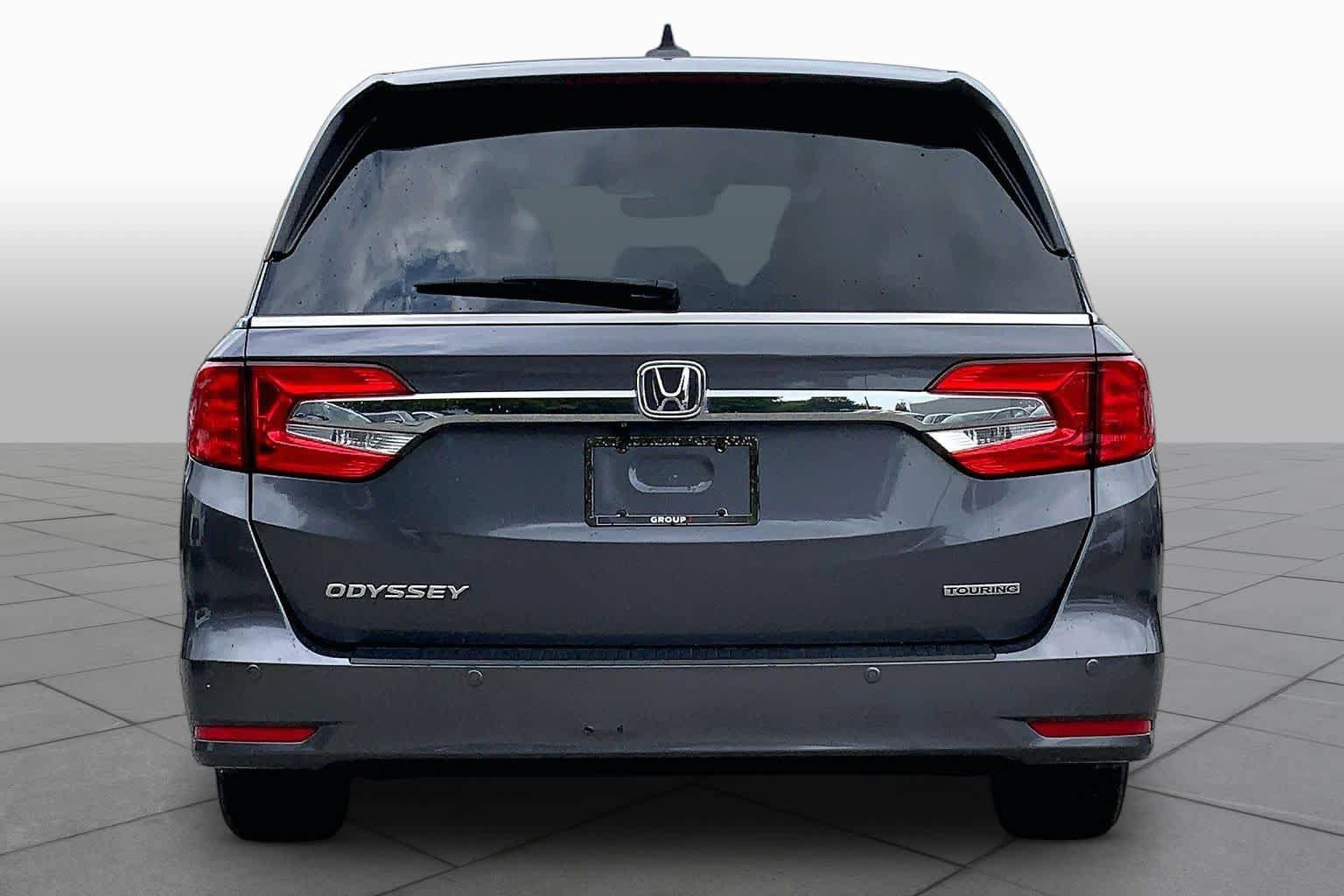 Used 2018 Honda Odyssey Touring image 5