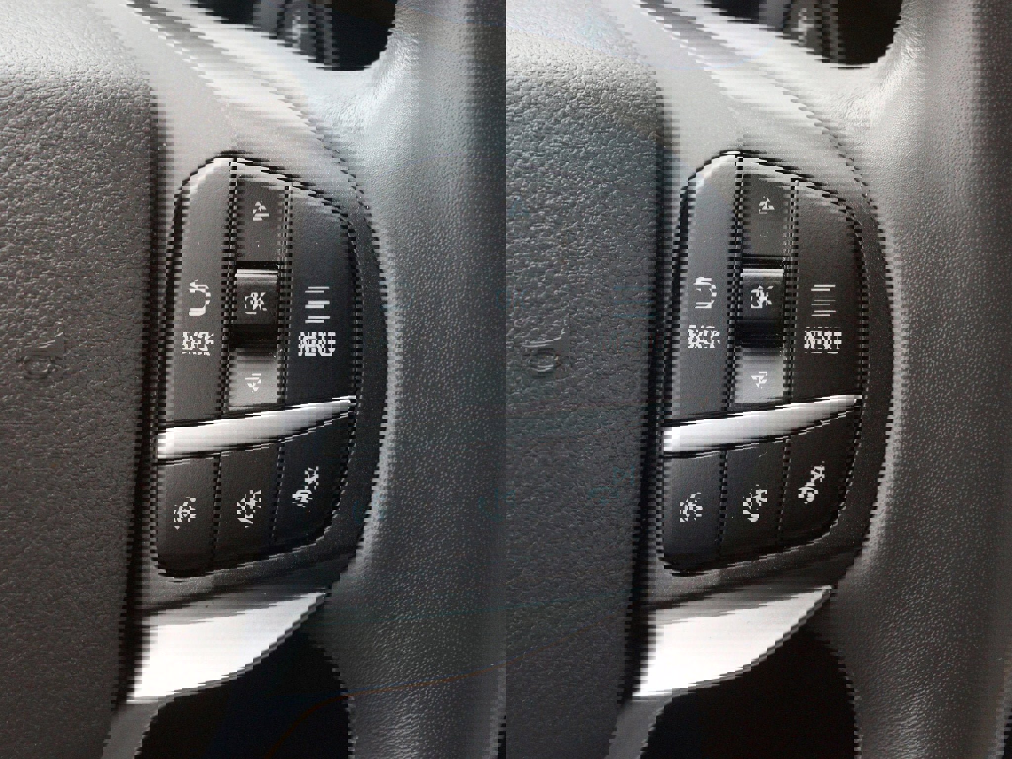 Used 2020 Ford Explorer Platinum w/ Premium Technology Package image 12