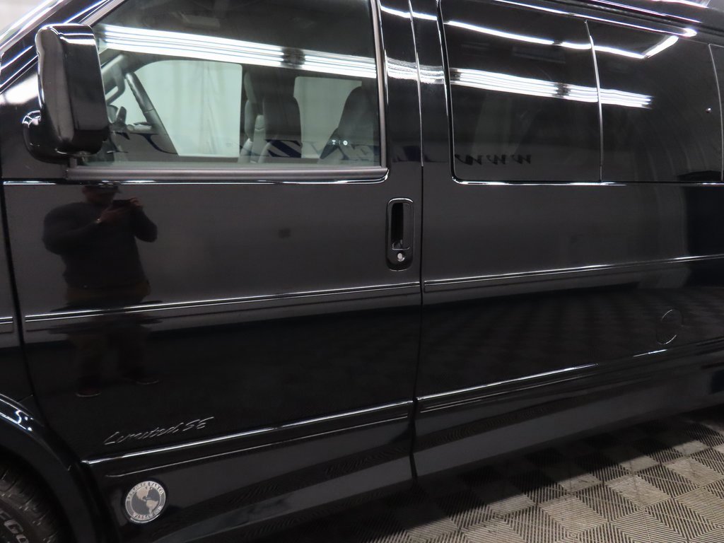 Used 2022 GMC Savana 2500 Extended w/ Enhanced Convenience Package image 40