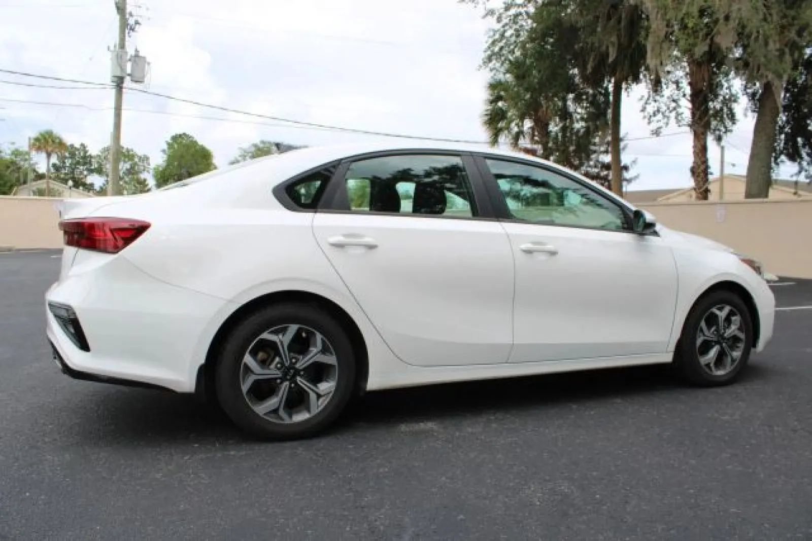 Used 2021 Kia Forte LXS FWD image 14