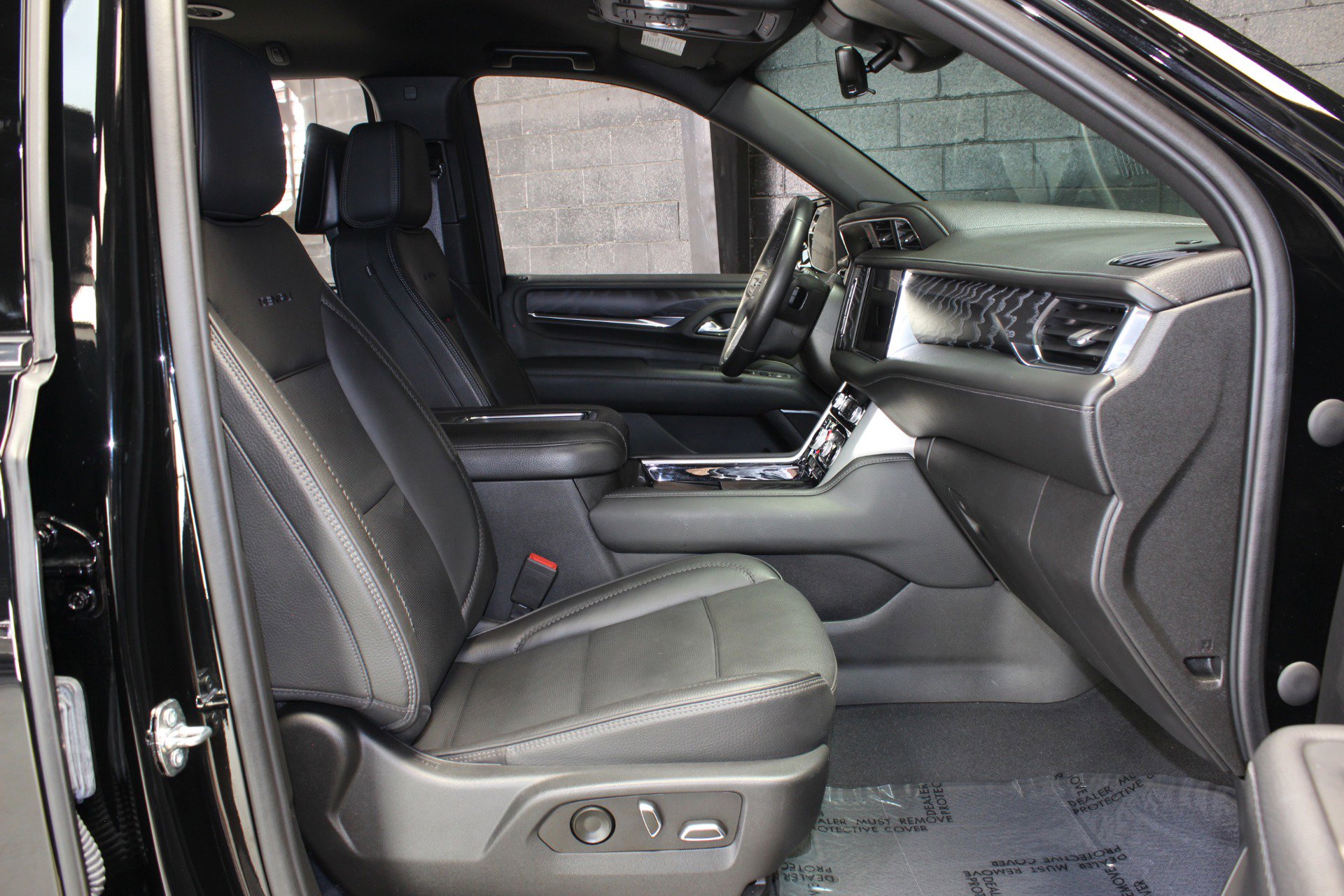 Used 2023 GMC Yukon Denali w/ Advanced Technology Package image 50