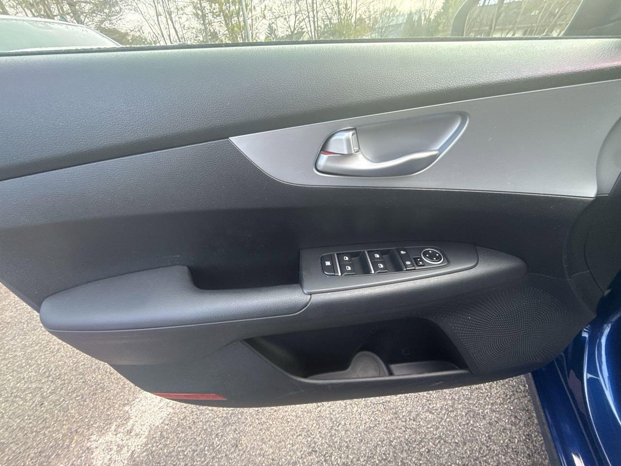 Used 2023 Kia Forte LXS image 26