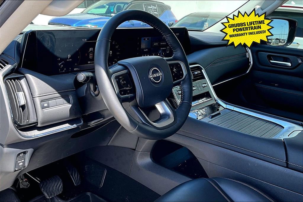 Used 2025 Nissan Armada SV image 17