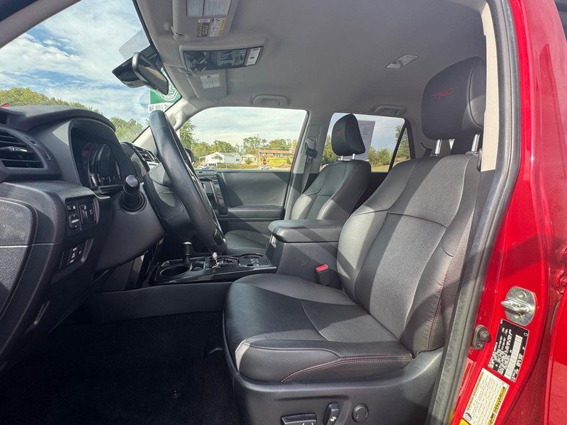 Used 2024 Toyota 4Runner TRD Off-Road Premium image 13