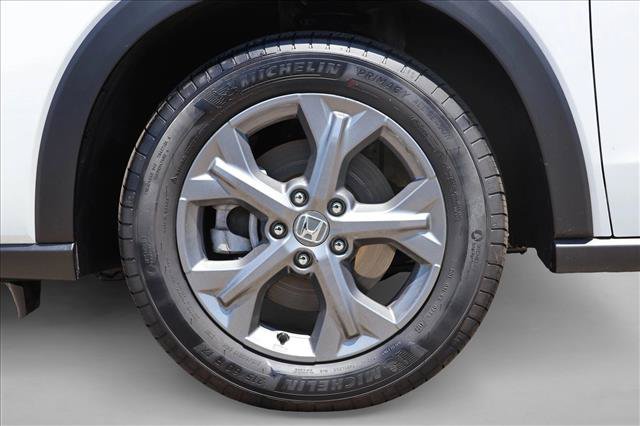 Used 2026 Honda HR-V LX image 9