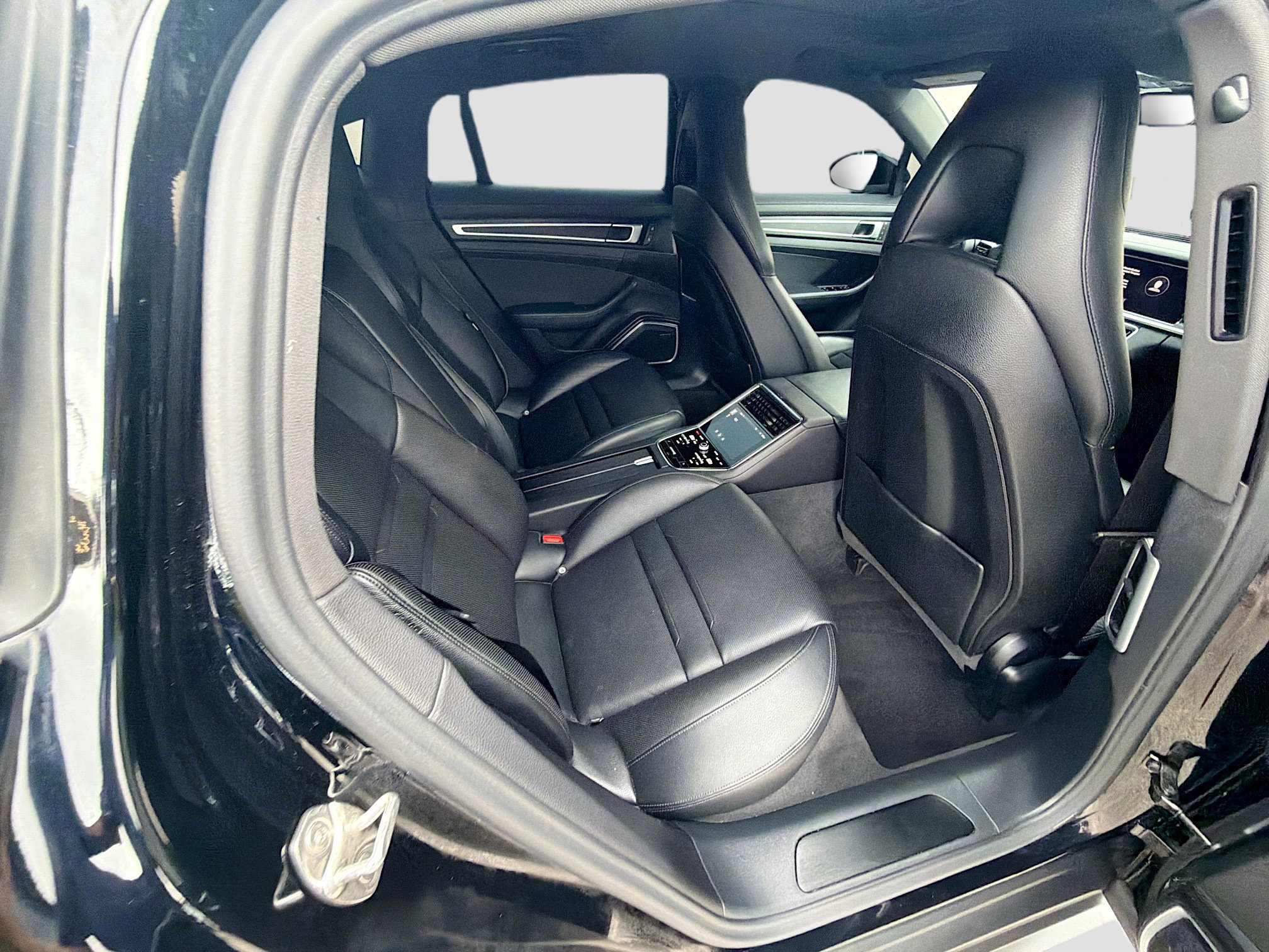 Used 2023 Porsche Panamera Platinum Edition RWD image 26