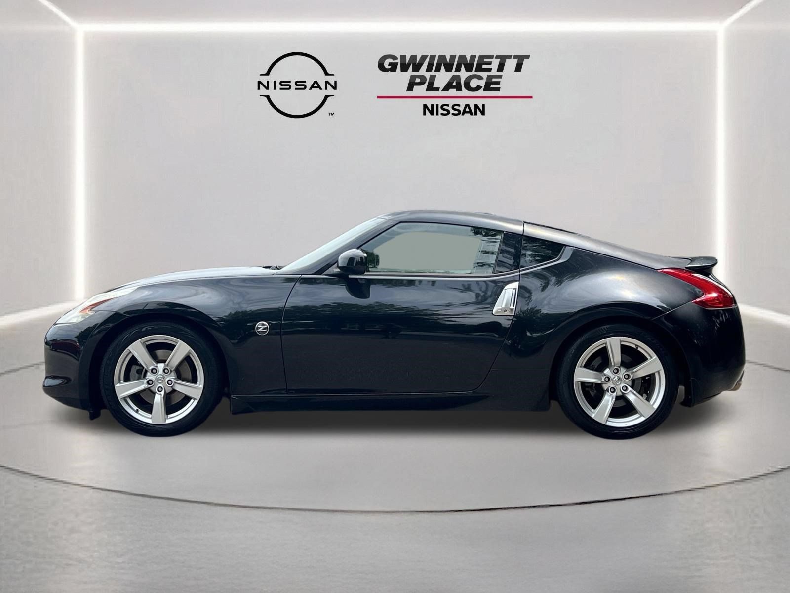 Used 2011 Nissan 370Z Touring RWD image 18