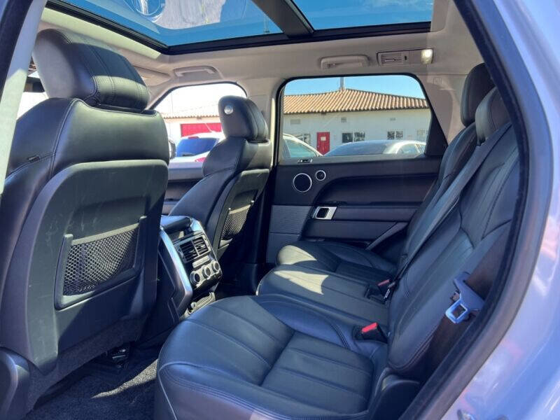 Used 2017 Land Rover Range Rover Sport HSE image 22