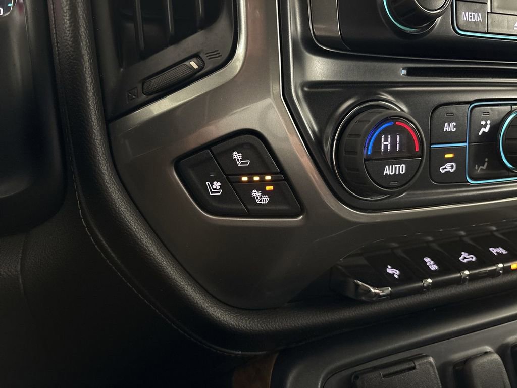 Used 2017 Chevrolet Silverado 3500 LTZ w/ Duramax Plus Package image 43