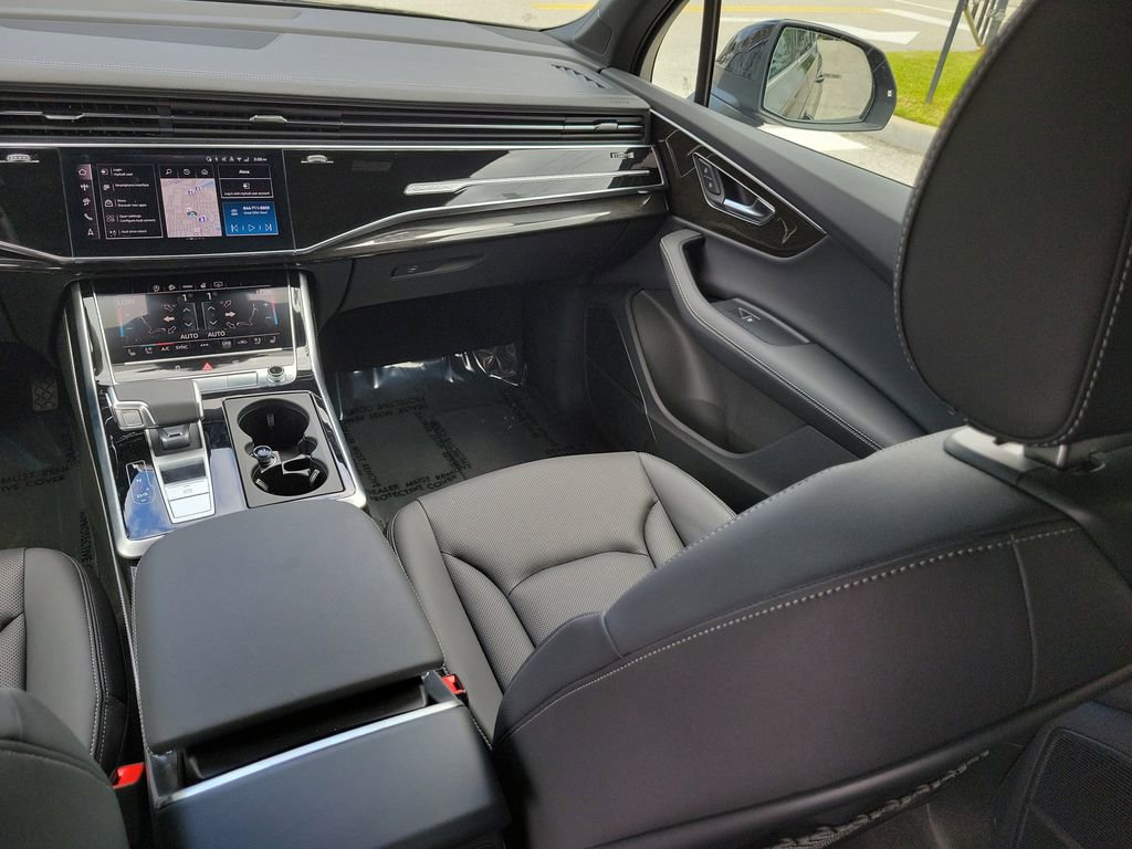Certified 2026 Audi Q7 3.0T Premium Plus w/ Premium Plus Package AWD/4WD image 24