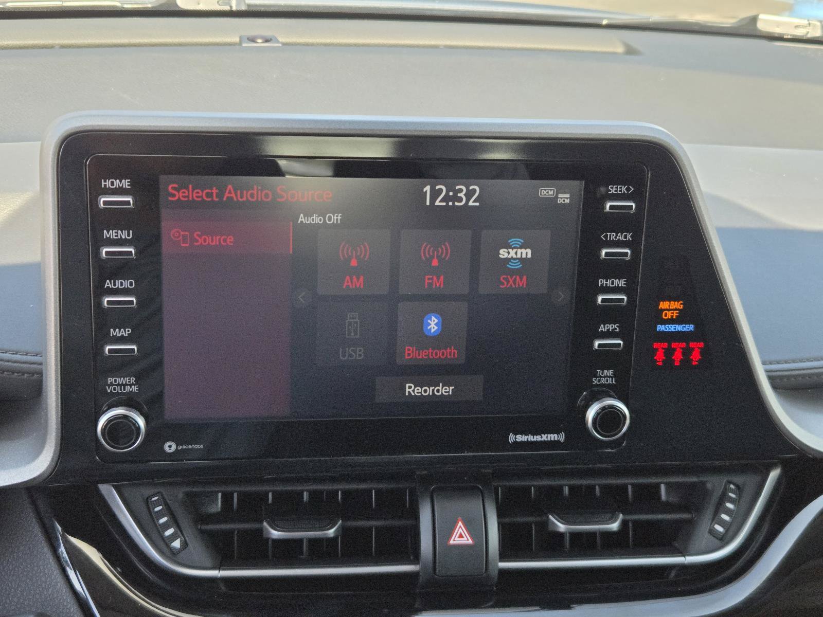 Used 2021 Toyota C-HR LE FWD image 9