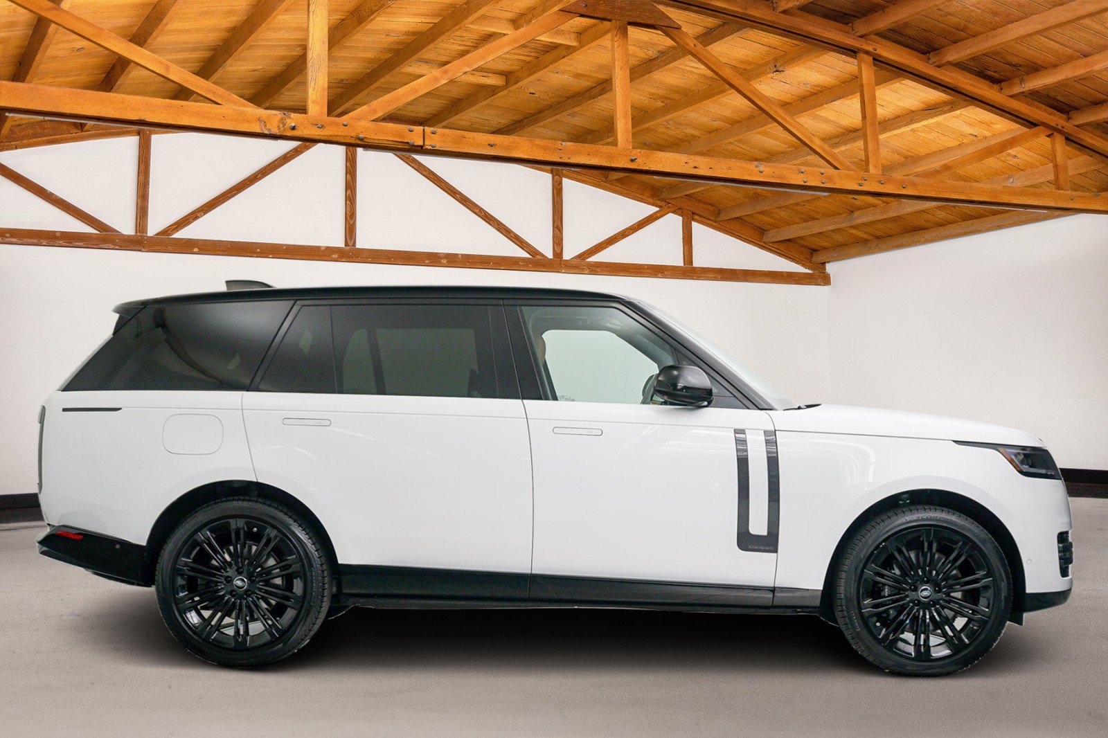 Used 2024 Land Rover Range Rover Long Wheelbase Autobiography AWD/4WD image 6
