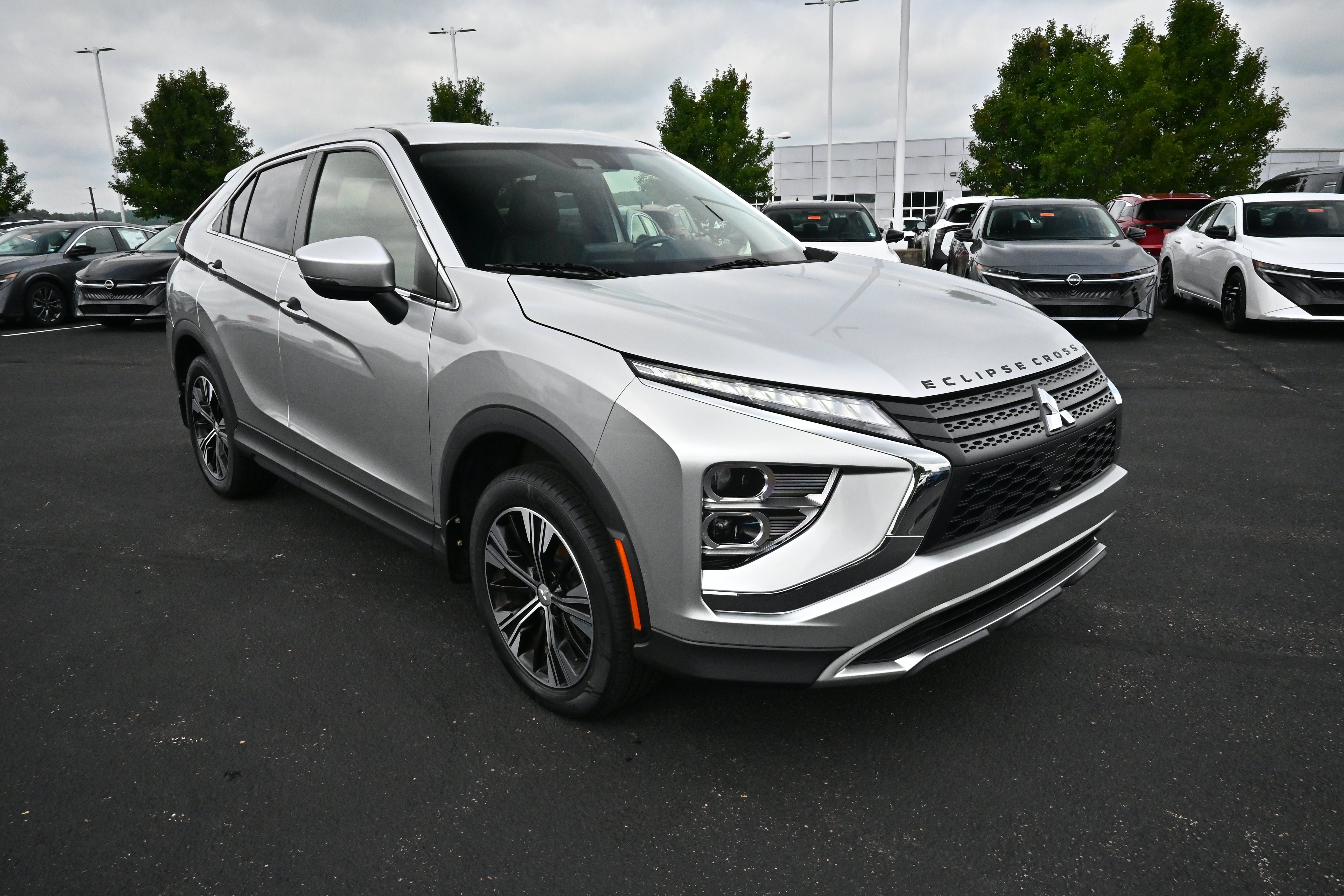 Used 2022 Mitsubishi Eclipse Cross SE AWD/4WD image 2