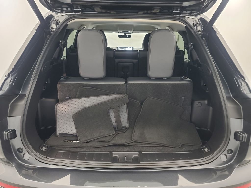 Used 2025 Mitsubishi Outlander SE AWD/4WD image 20