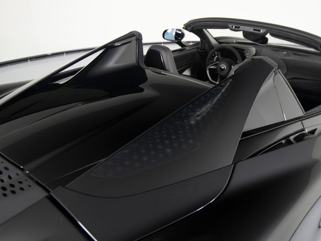 Used 2024 McLaren 750S Spider image 44