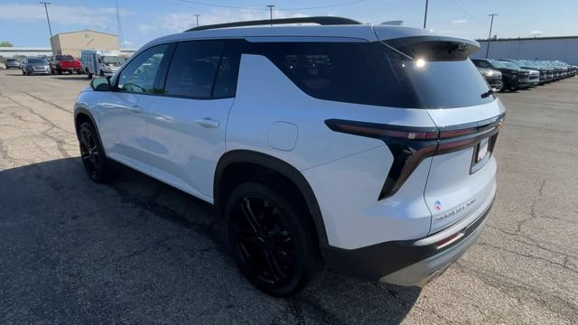 New 2026 Chevrolet Traverse LT w/ Driver Confidence Package AWD/4WD image 8
