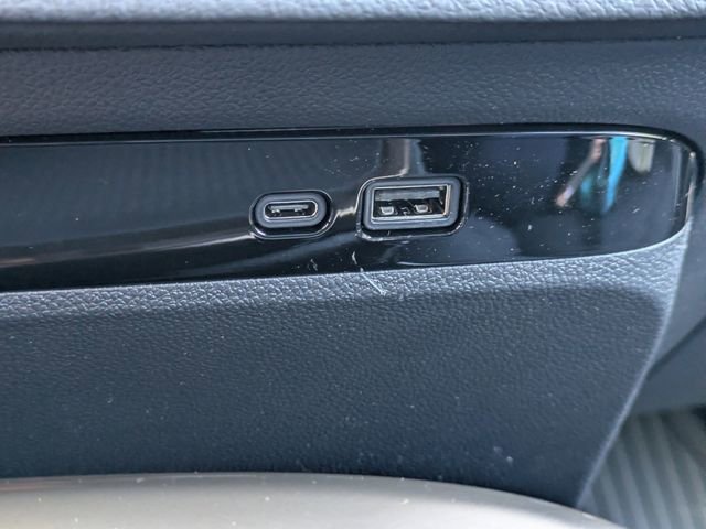 New 2026 Buick Enclave Avenir w/ Super Cruise Package FWD image 29