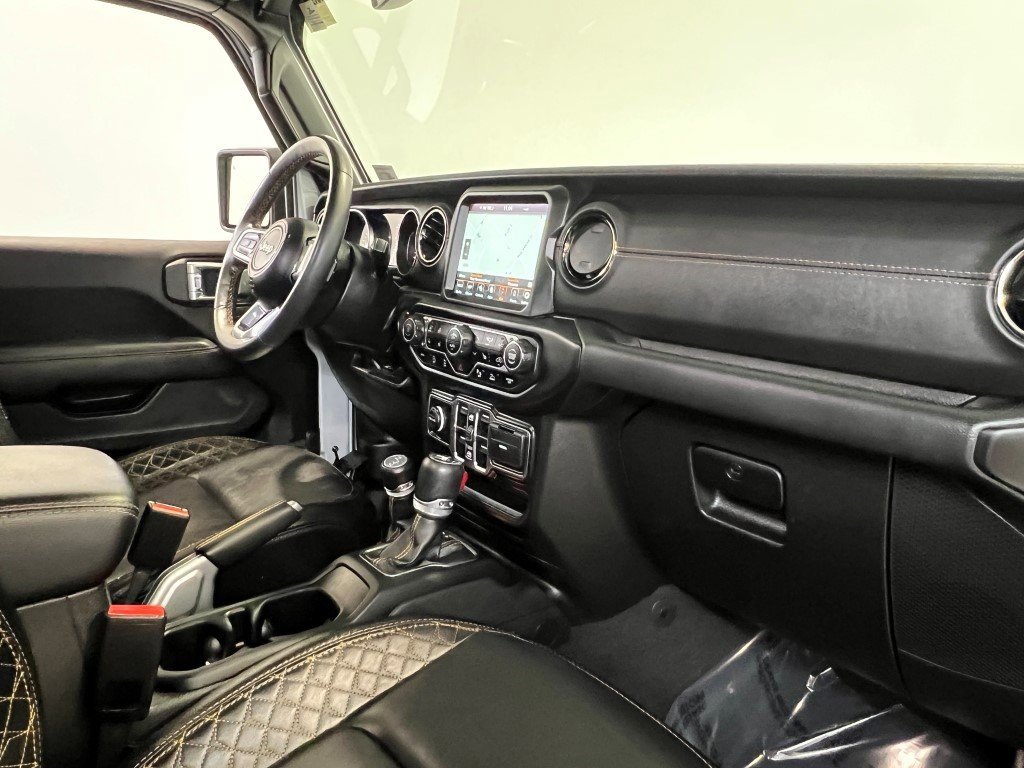 Used 2022 Jeep Wrangler Unlimited Sahara image 15