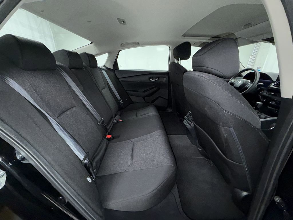 Used 2025 Honda Accord SE image 17