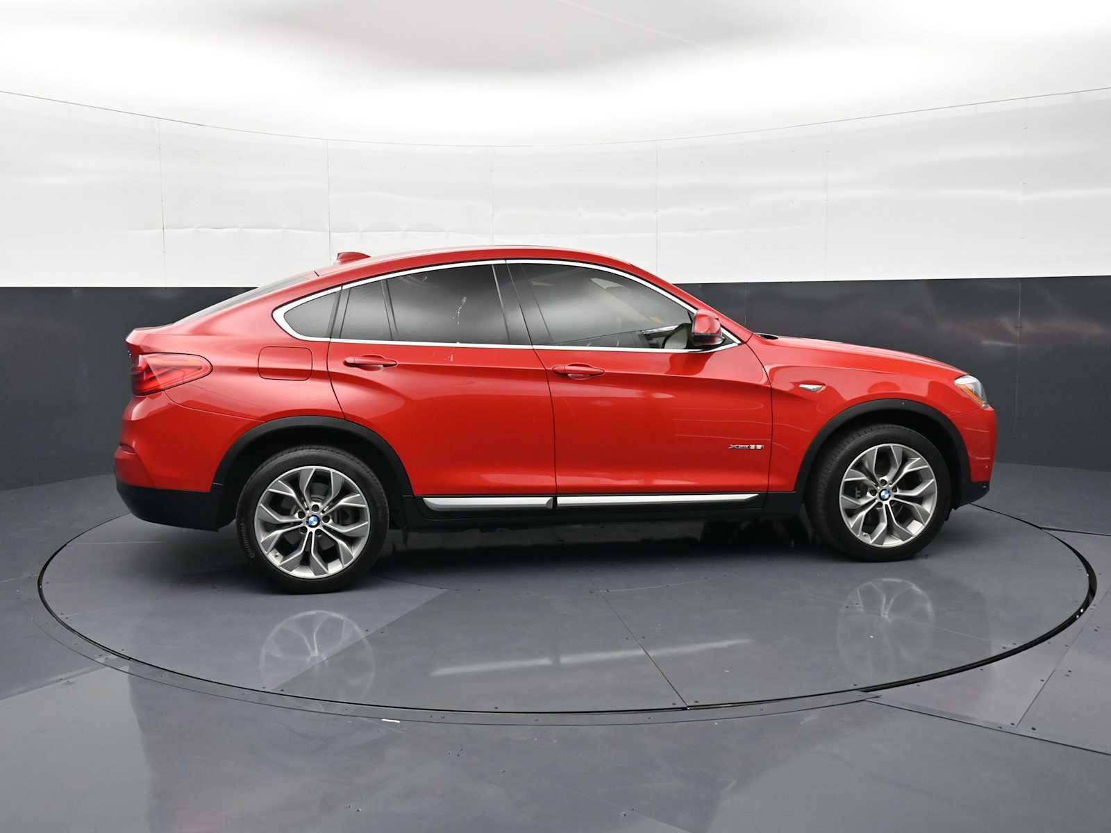 Used 2016 BMW X4 xDrive35i AWD/4WD image 4