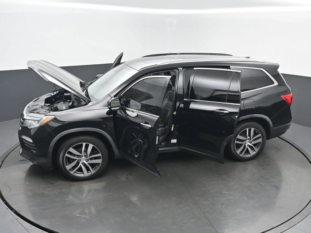 Used 2017 Honda Pilot Touring image 65