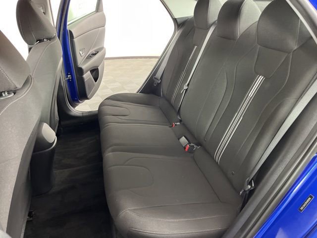 Used 2023 Hyundai Elantra SEL w/ Convenience Package image 41