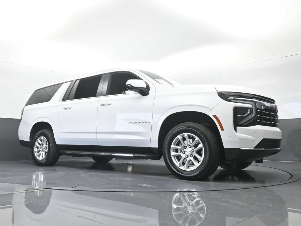 Used 2025 Chevrolet Suburban LT RWD image 69