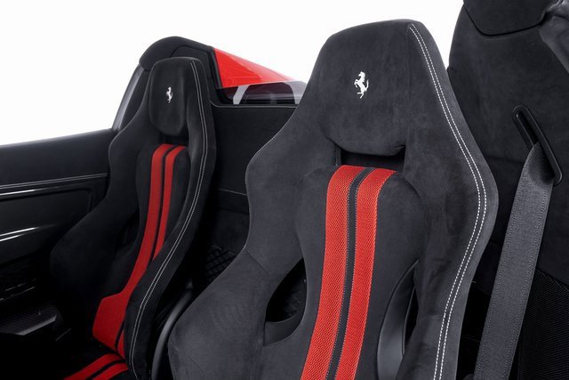 Certified 2015 Ferrari 458 Speciale A image 25