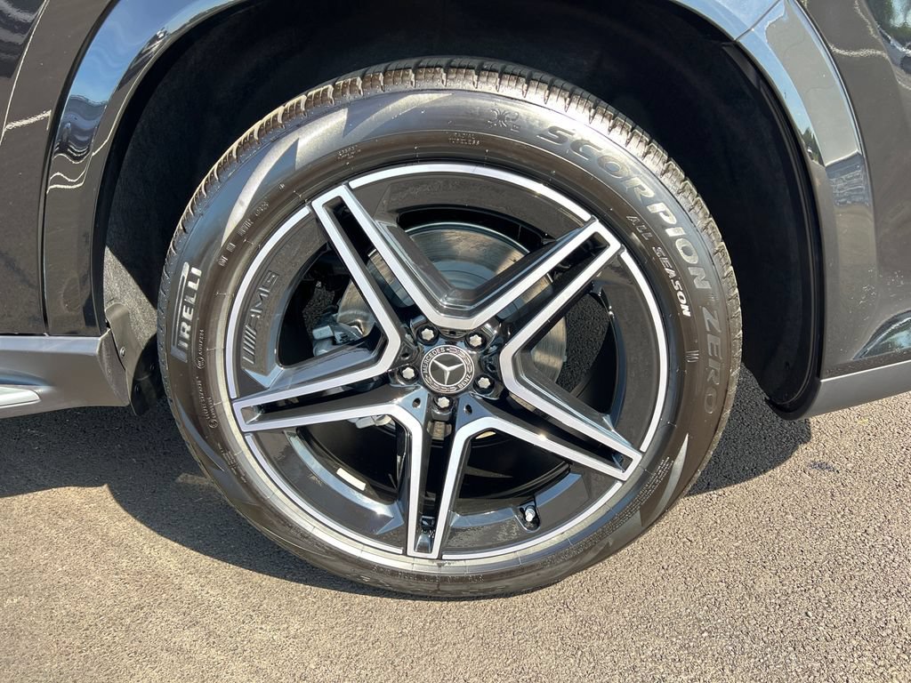 New 2026 Mercedes-Benz GLS 450 4MATIC image 36