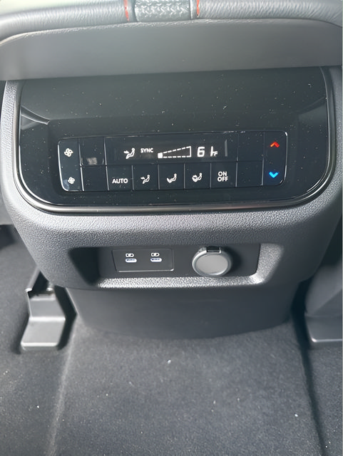 New 2026 Nissan Armada PRO-4X w/ Captain's Chari Seat Package AWD/4WD image 22