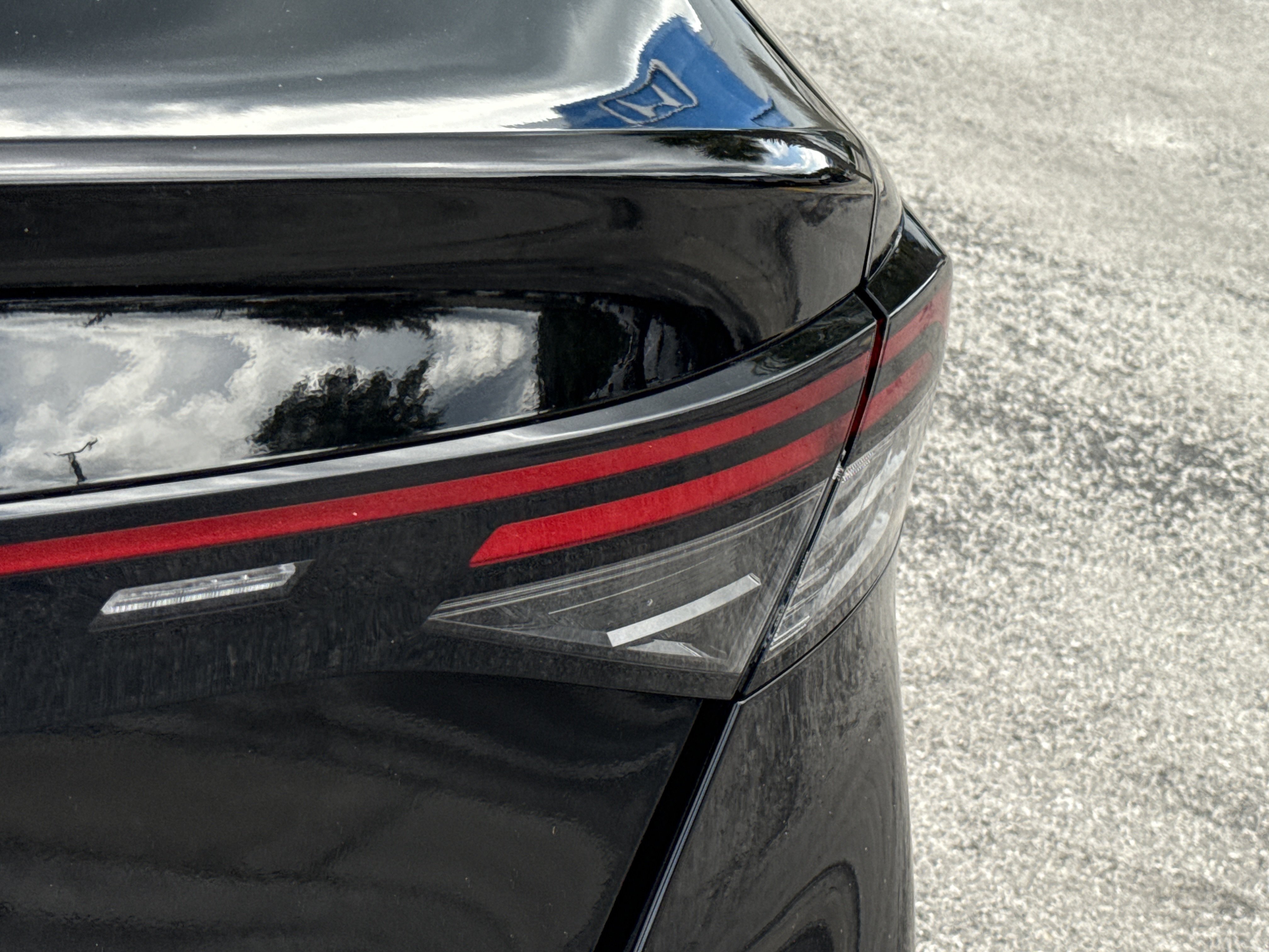 Certified 2023 Honda Accord EX image 16