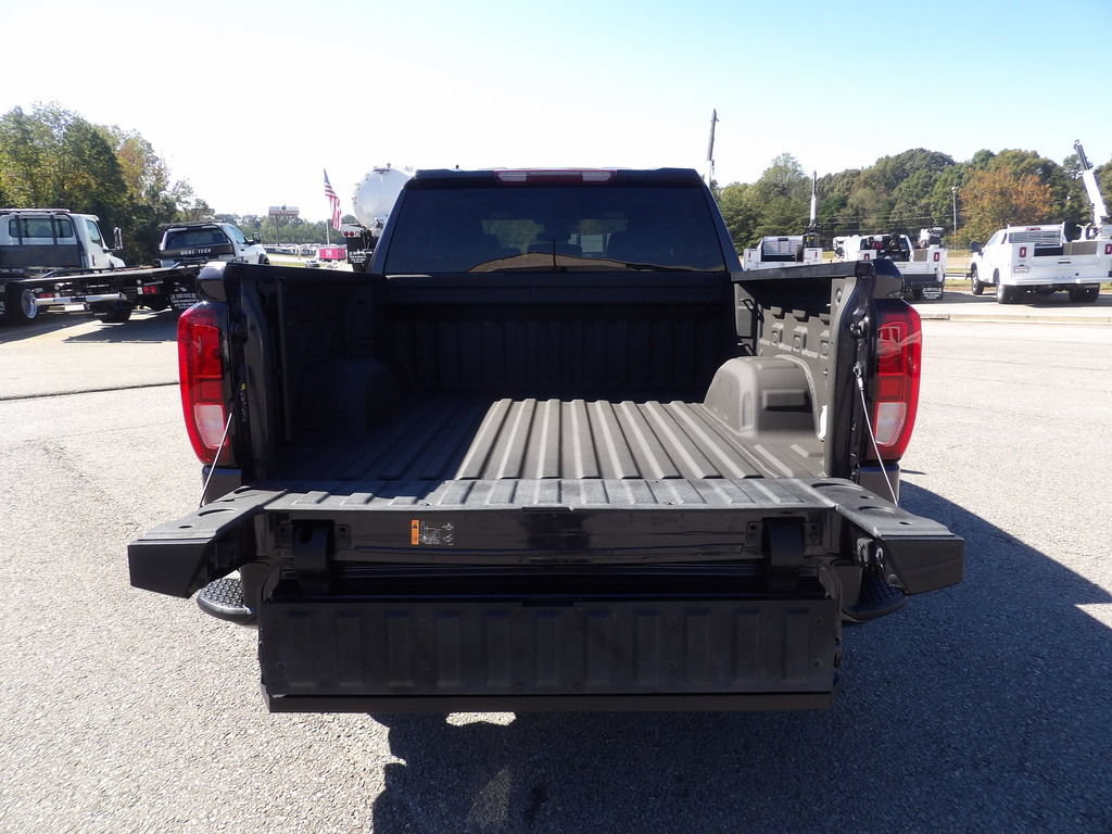 Used 2022 GMC Sierra 1500 Elevation RWD image 46